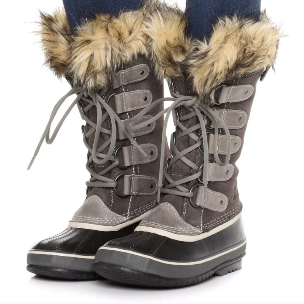 Joan of Arch Grey Snow Boots